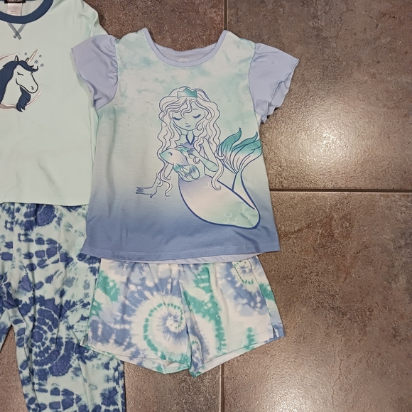3 Sets of Girls Size 7/8 Pajamas - Picture 2 of 5